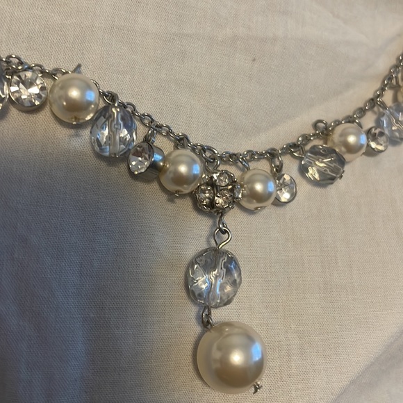 Silver Rhinestone and Pearl Necklace - Picture 3 of 6